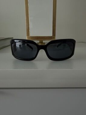 Chanel vintage  oversized sunglasses with quilted, studded temples